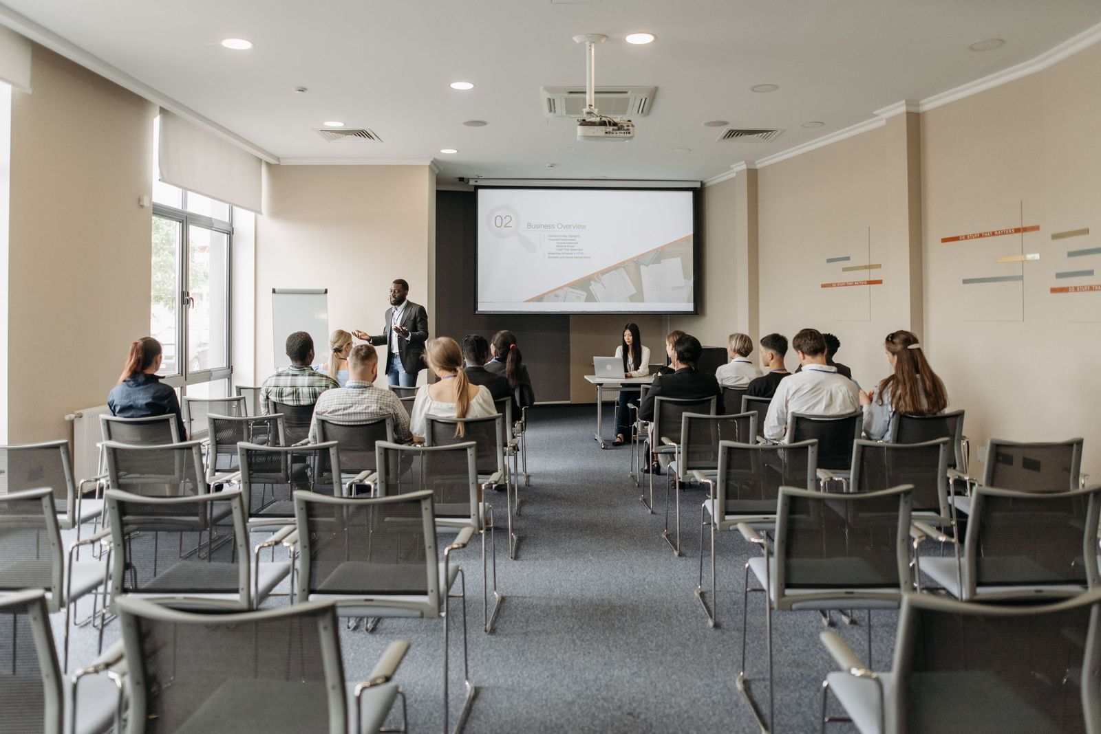 Security officer training session